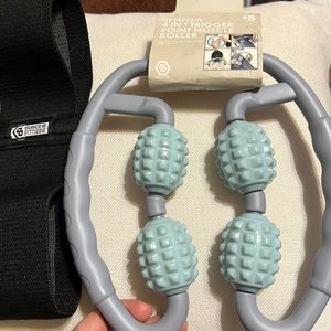 BRAND NEW! 2 Piece Exercise Tools